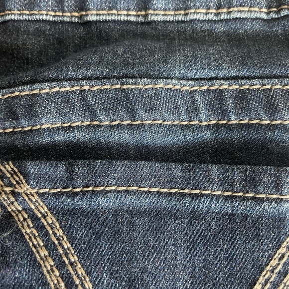 Kut From The Kloth Stevie Straight Leg Mid Rise Jeans Size 4 like new. - Picture 7 of 9